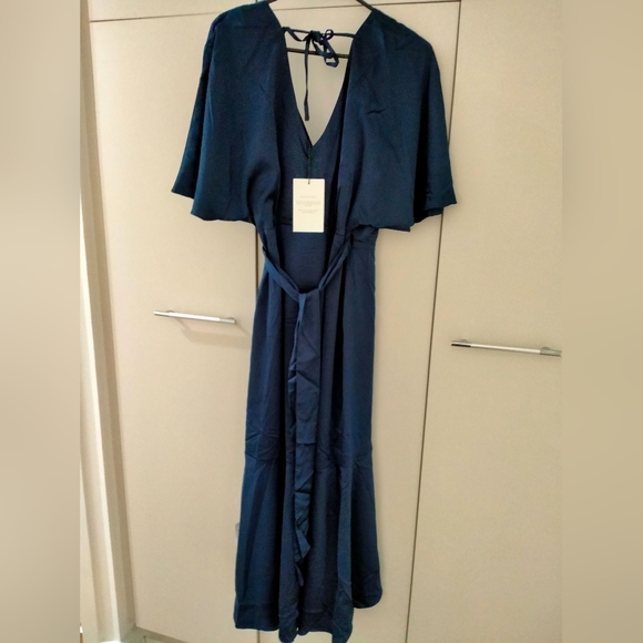 Brand New dresses - Picture 3 of 6